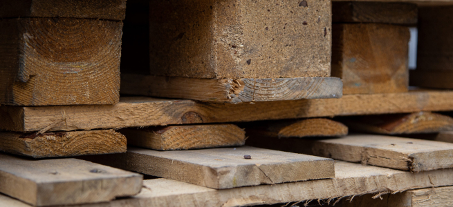 New Wooden Pallet or Recycled Pallet?